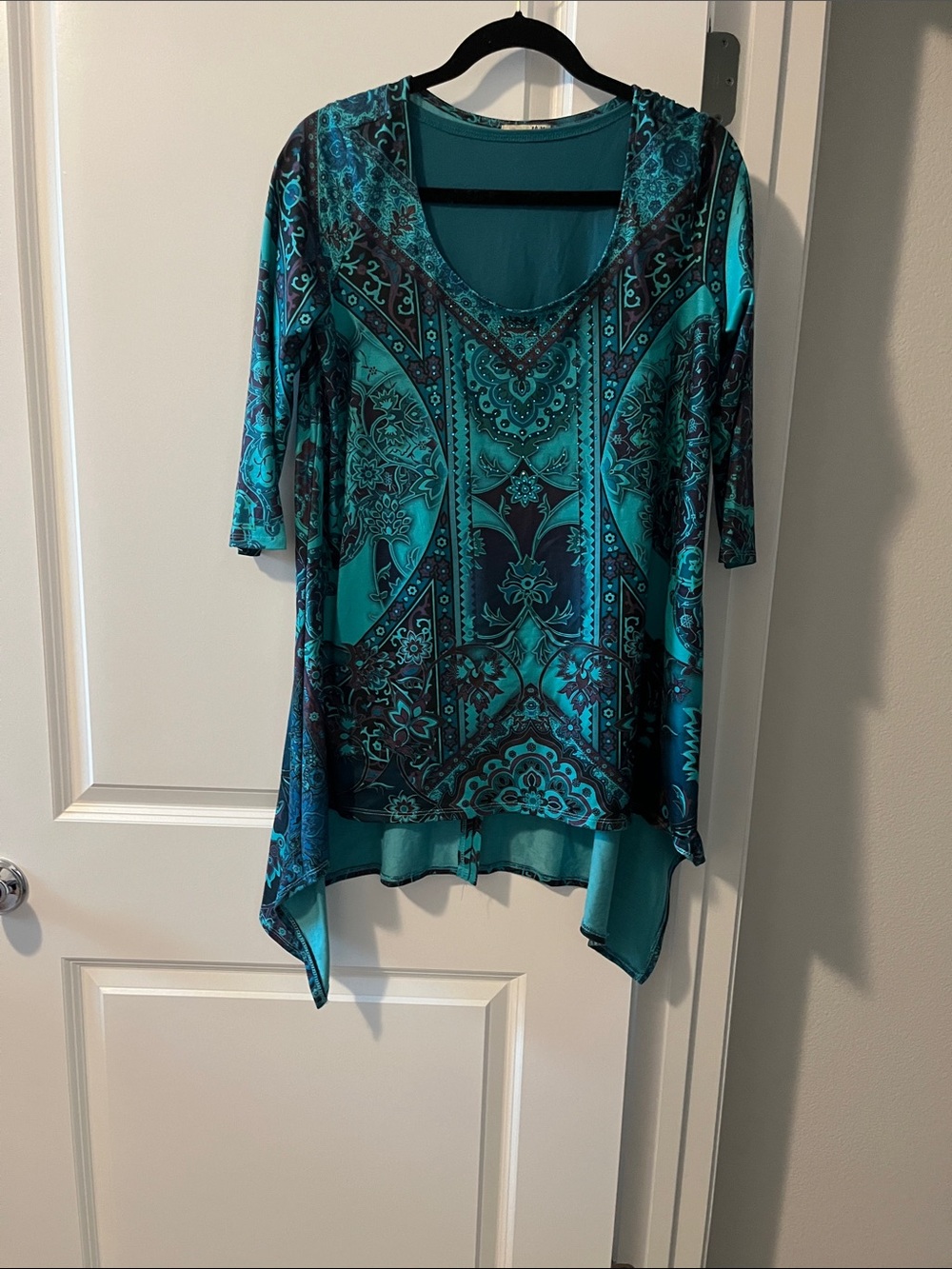 Women's Teal Patterned Scoop Neck Tunic Top